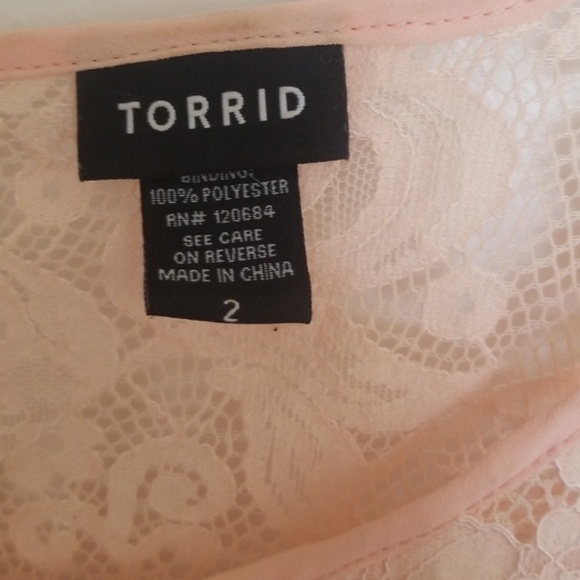 Pink lace top - Picture 2 of 2